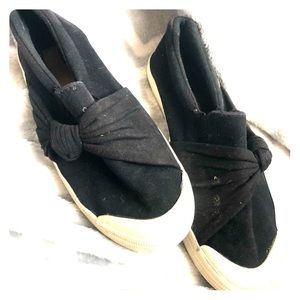 3/$15 Rocket Dog Slip on Sneakers